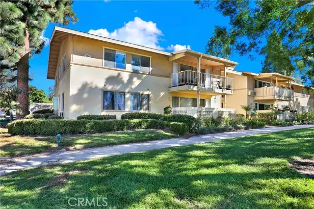 Laguna Woods, CA 92637,136 Avenida Majorca #N