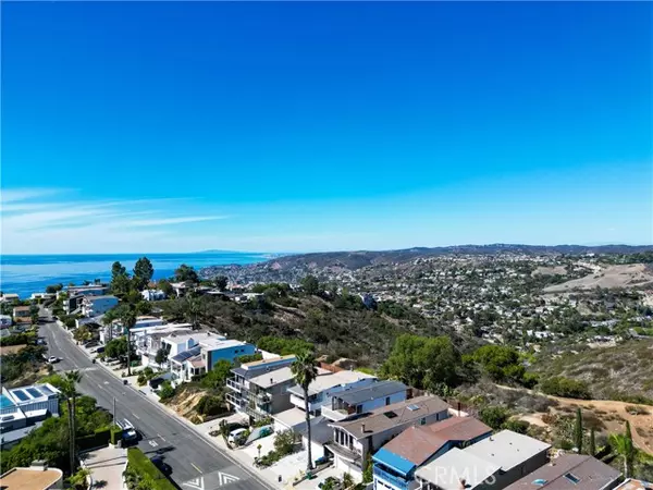 Laguna Beach, CA 92651,1744 Del Mar Avenue