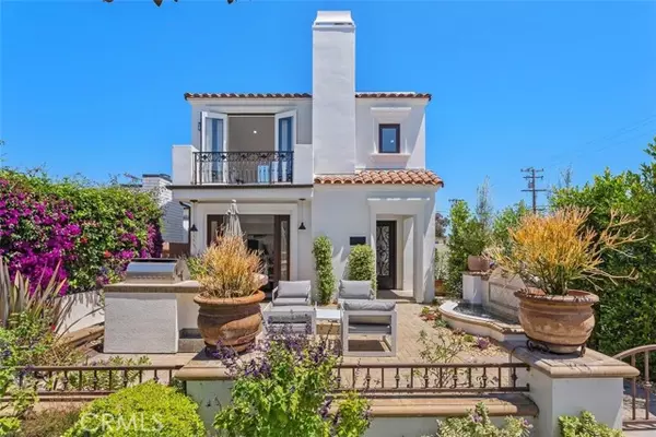 Corona Del Mar (newport Beach), CA 92625,414 Narcissus Avenue