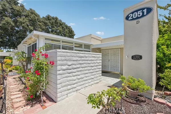 Laguna Woods, CA 92637,2051 Via Mariposa #D