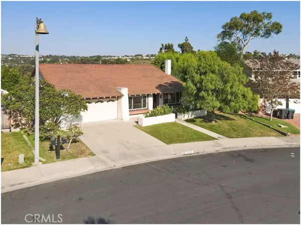 27002 Floresta Lane, Mission Viejo, CA 92691