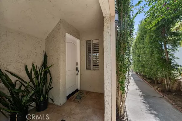 Laguna Beach, CA 92651,280 Cliff Drive #1