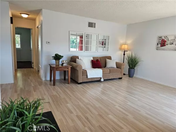 Lake Forest (el Toro), CA 92630,22792 Malaga Way