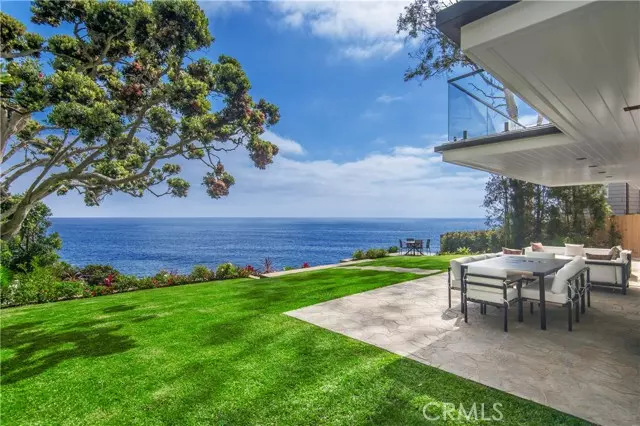 Laguna Beach, CA 92651,8 Rockledge Road