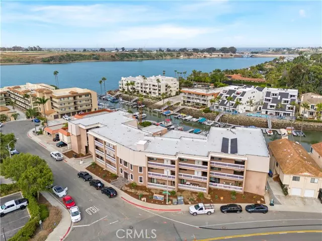 Carlsbad, CA 92008,4705 Marina Drive #10