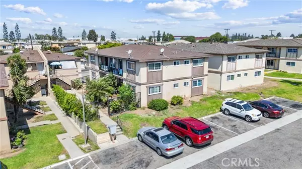 Huntington Beach, CA 92647,17431 Koledo Lane