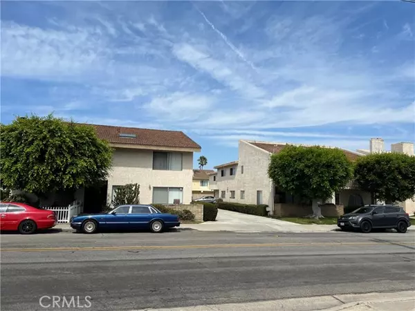 Huntington Beach, CA 92619,16781 Green Ln.