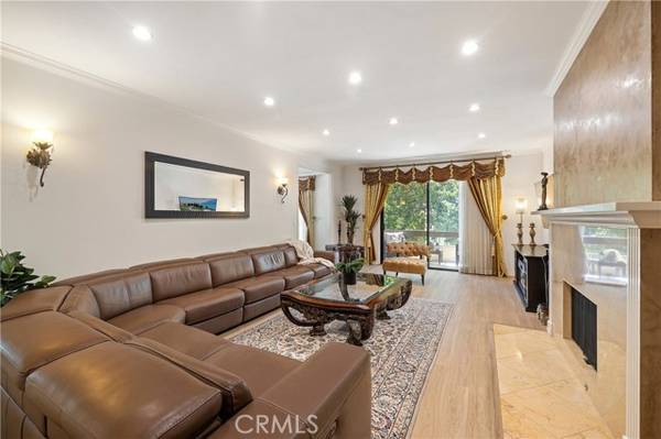 14923 Moorpark Street #201, Sherman Oaks, CA 91403