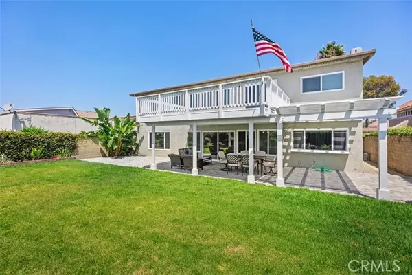 9952 Kite Drive, Huntington Beach, CA 92646