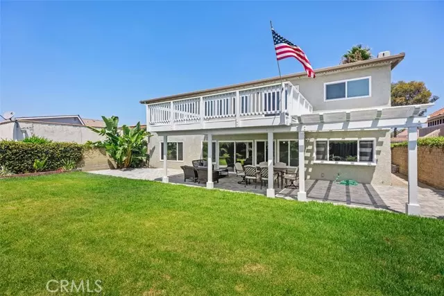 9952 Kite Drive, Huntington Beach, CA 92646