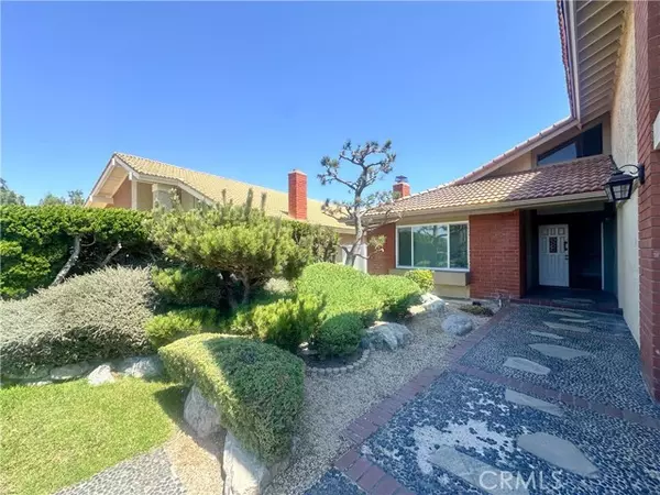 Huntington Beach, CA 92708,18934 Mount Cimarron Street