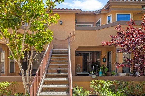 19431 Rue De Valore #33H, Lake Forest (el Toro), CA 92610