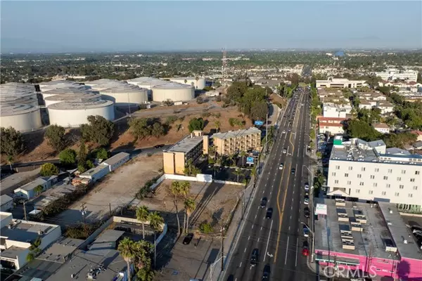 Signal Hill, CA 90755,3527 Pacific Coast Hwy