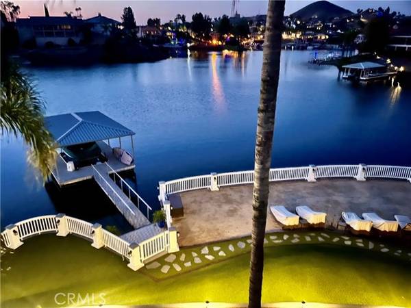 22700 Running Rabbit Court, Canyon Lake, CA 92587