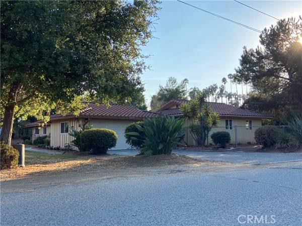 1985 Felicita Road, Escondido, CA 92025