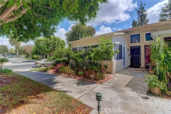 32 CALLE ARAGON #A, Laguna Woods, CA 92637