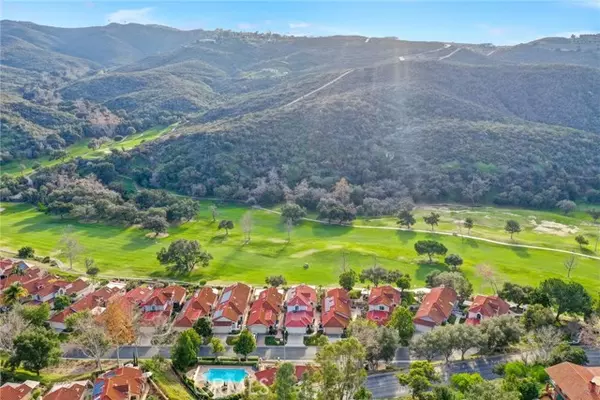 Vista, CA 92084,29158 Laurel Valley