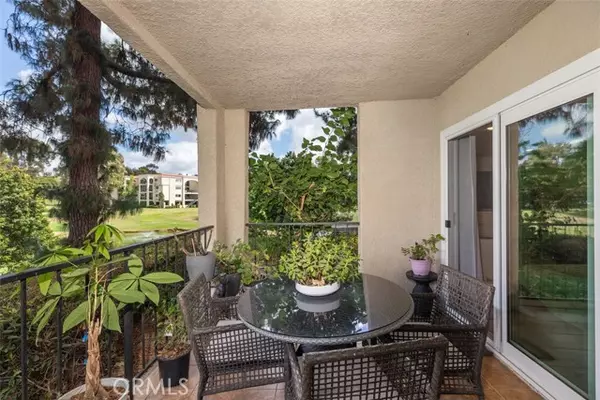 Laguna Woods, CA 92637,5510 Paseo Del Lago W #1H