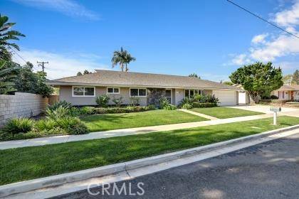 1212 Appian Way, Santa Ana, CA 92705