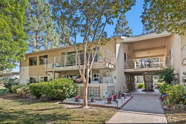 Laguna Woods, CA 92637,548 Via Estrada #P