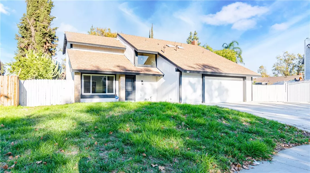 3889 Middleton Place, Riverside, CA 92505