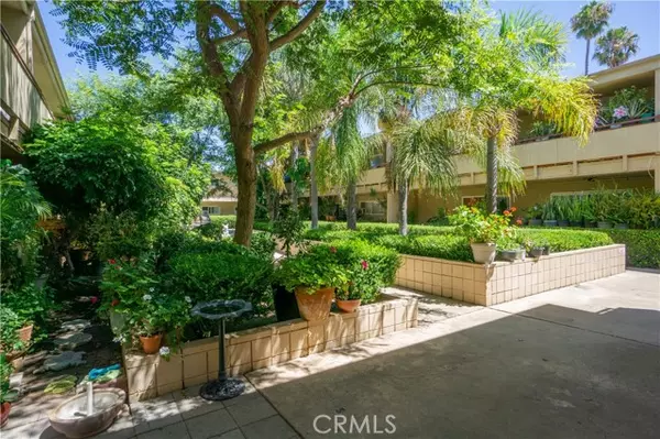 Santa Ana, CA 92701,511 E Washington Avenue
