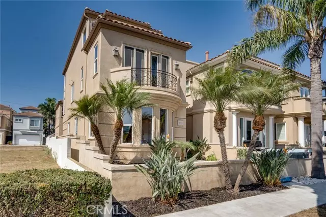 Huntington Beach, CA 92648,309 8th Street