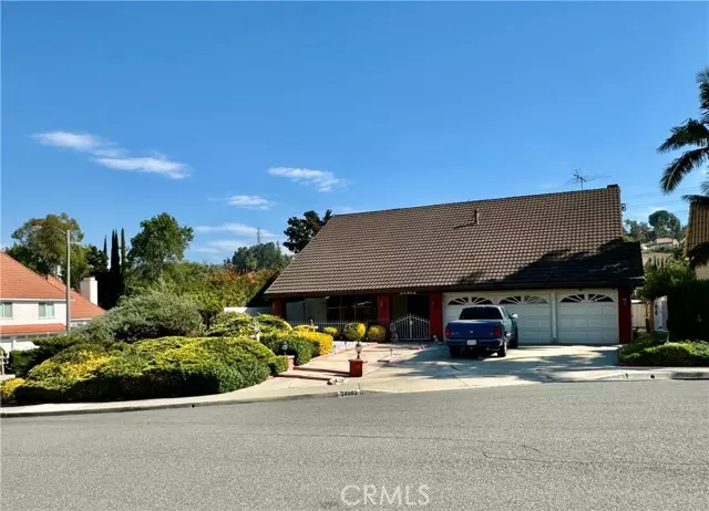 24952 Grissom Road, Laguna Hills, CA 92653