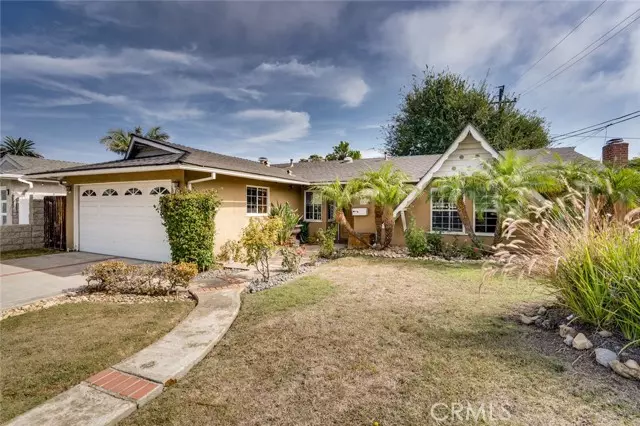 16242 Fairway Lane, Huntington Beach, CA 92649