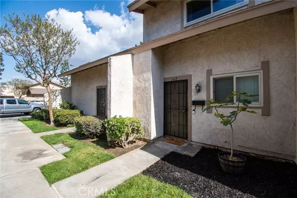 Placentia, CA 92870,162 Southampton Way #23