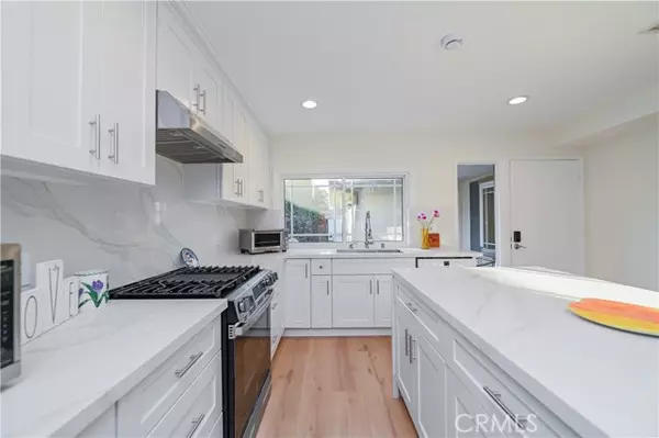 15 Camphor, Irvine, CA 92612