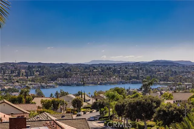 22282 Canaveras, Mission Viejo, CA 92691