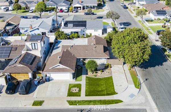 8931 Breakers Drive, Huntington Beach, CA 92646