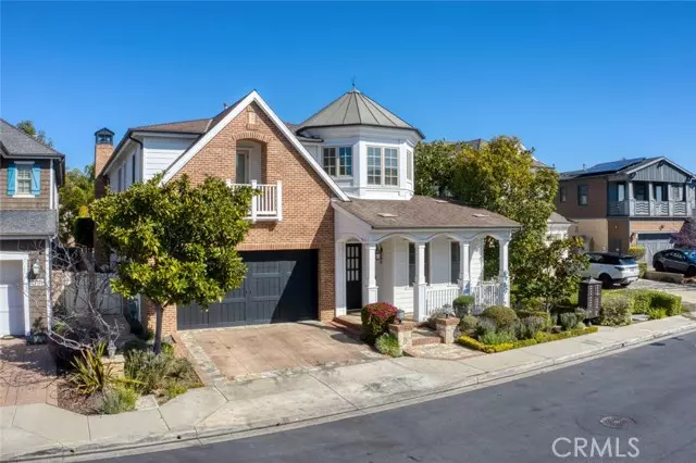 4761 Edgartown Drive, Huntington Beach, CA 92649
