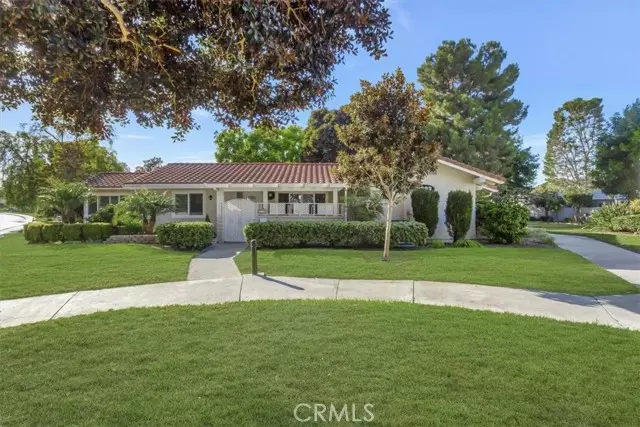 Laguna Woods, CA 92637,2223 Via Puerta #B