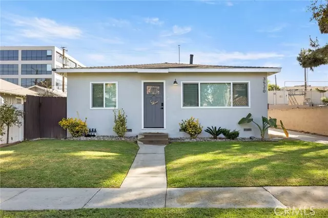 3520 Locust Avenue, Long Beach, CA 90807