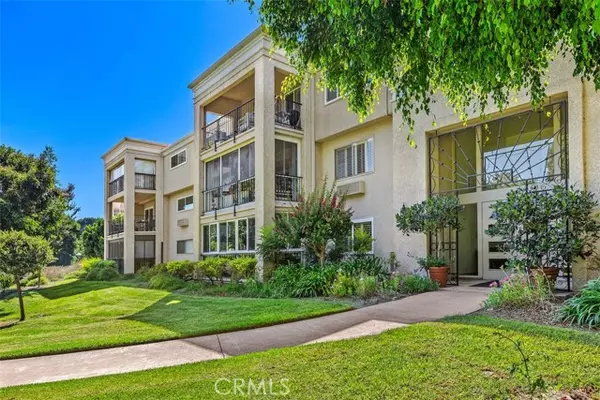 Laguna Woods, CA 92637,5499 Paseo del Lago West #1G