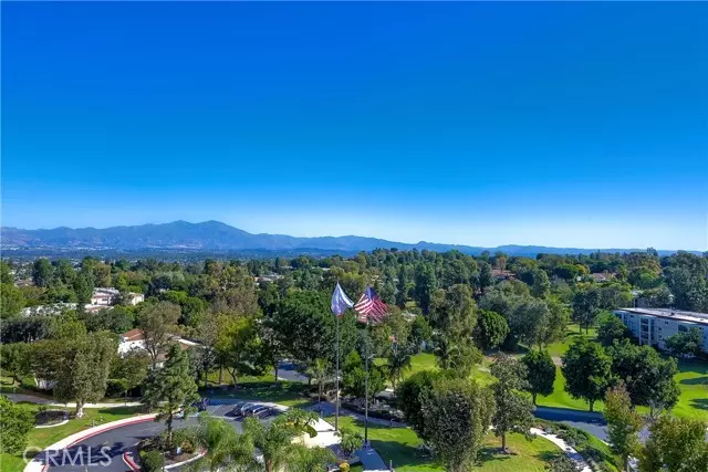 Laguna Woods, CA 92637,24055 PASEO DEL LAGO #960