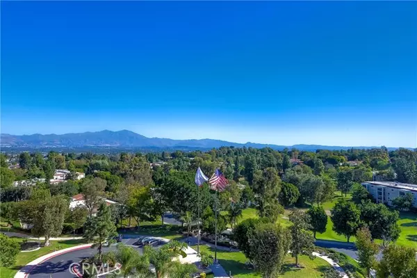 24055 PASEO DEL LAGO #960, Laguna Woods, CA 92637