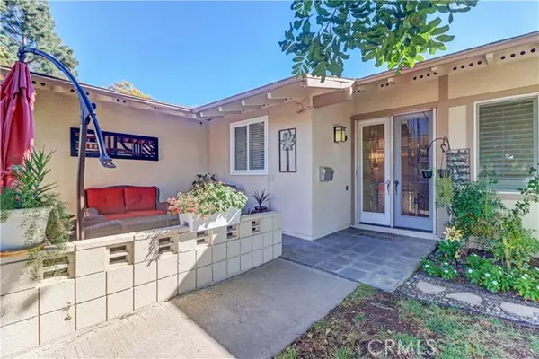 Laguna Woods, CA 92637,407 Ave Castilla #D