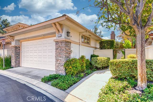 51 Bogey Lane, Laguna Hills, CA 92679