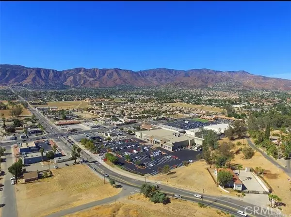 Lake Elsinore, CA 92530,1 Sky Line