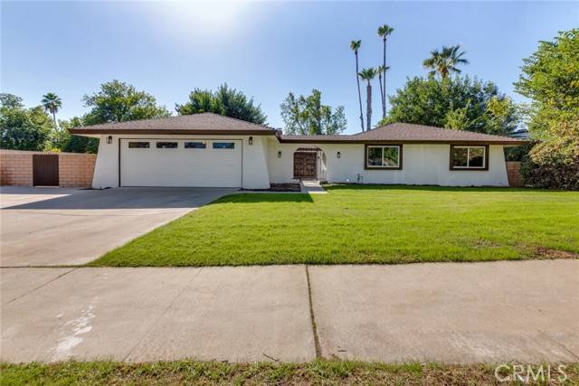 1190 Via Pintada, Riverside, CA 92507