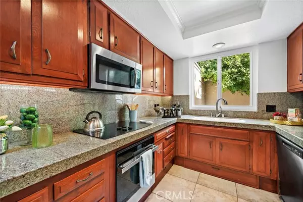 Laguna Woods, CA 92637,499 Avenida Sevilla #D