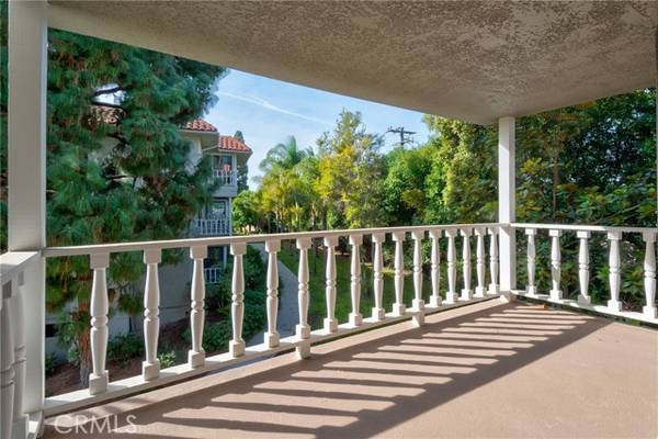 2405 Via Mariposa W #2D, Laguna Woods, CA 92637