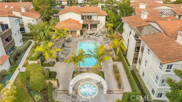 Dana Point, CA 92629,60 Corniche Drive #J