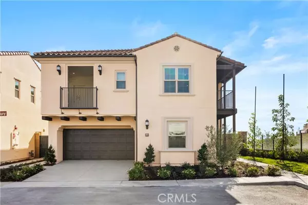 Irvine, CA 92618,252 Canterbury