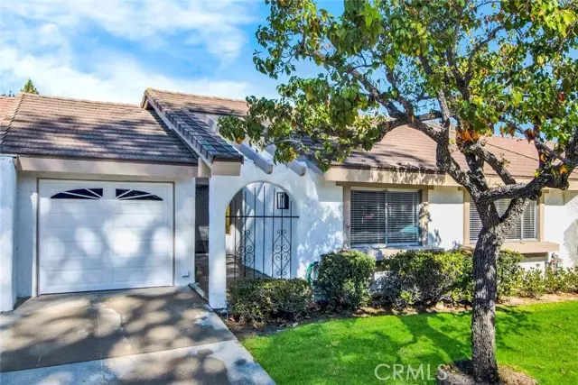 27811 Via Dario, Mission Viejo, CA 92692