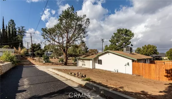 Redlands, CA 92373,164 E Highland