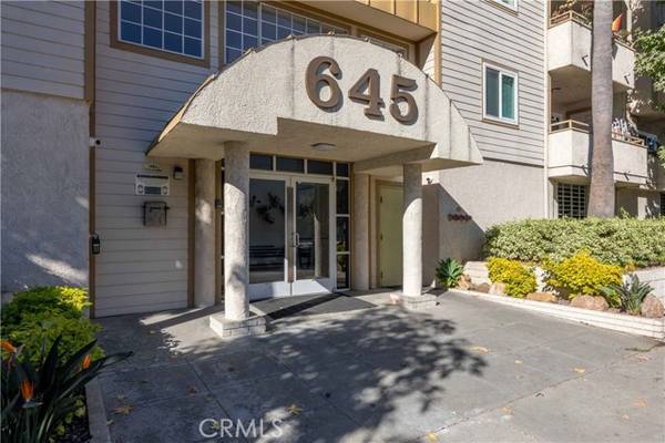 645 Chestnut Avenue #106, Long Beach, CA 90802